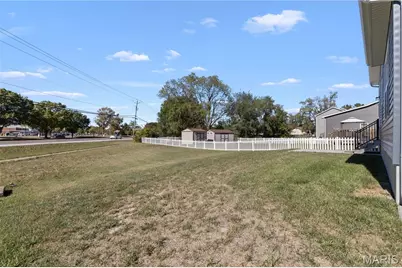 973 Brookfield Chase Court, Florissant, MO 63031 - Photo 31