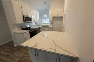 12910 Autumn View Dr, Saint Louis, MO 63146 - Photo 3