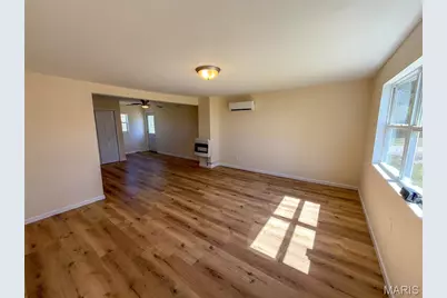 8 E Hwy, Shelbyville, MO 65565 - Photo 5