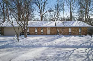 216 Shelburne Dr, Saint Charles, MO 63301 - Photo 1