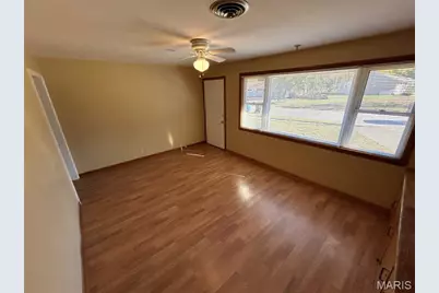 5515 Holborn Drive, Normandy, MO 63121 - Photo 3