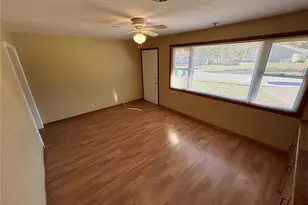 5515 Holborn Dr, Normandy, MO 63121 - Photo 3