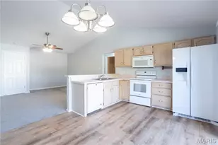 2001 Belltower Dr, Saint Peters, MO 63376 - Photo 7