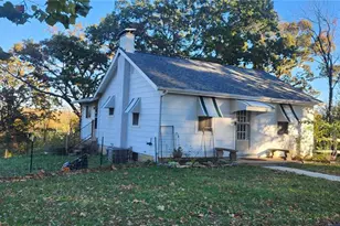 3112 Edgewood Dr, High Ridge, MO 63049 - Photo 3