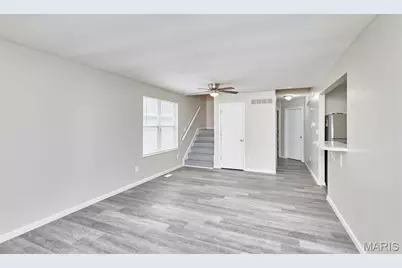 12041 Victorian Village Court, Saint Louis, MO 63138 - Photo 7