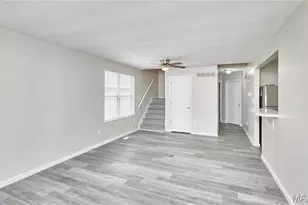 12041 Victorian Village Ct, Saint Louis, MO 63138 - Photo 7