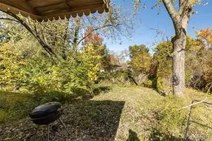 1427 Fairmeadows Ln, Saint Louis, MO 63138 - Photo 15