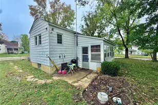 107 N Springfield St, Cuba, MO 65453 - Photo 5