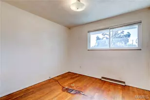 35 Flamingo Dr, Hazelwood, MO 63042 - Photo 9