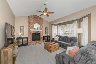 1546 Hunters Meadow Dr, O'Fallon, MO 63366 - Photo 5