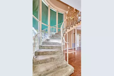 84 Bellerive Acres, Bellerive, MO 63121 - Photo 39