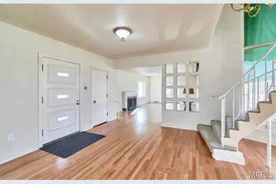 84-86 Bellerive Acres, Bellerive, MO 63121 - Photo 3