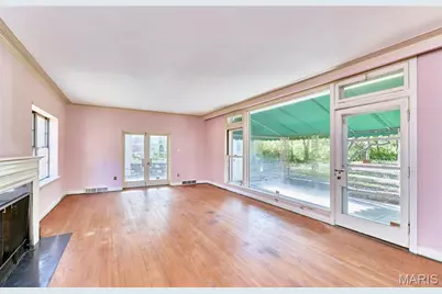 84 Bellerive Acres, Bellerive, MO 63121 - Photo 13