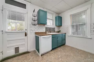 6737 Odell St, Saint Louis, MO 63139 - Photo 9