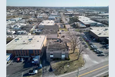 1600 N Warson Road, Saint Louis, MO 63132 - Photo 11