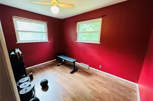 2425 San Chez Dr, Cuba, MO 65453 - Photo 9