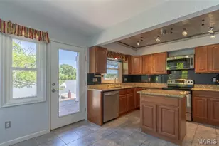 202 Dauphine Dr, Lake Saint Louis, MO 63367 - Photo 15