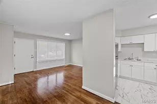 9725 Medford Dr, Riverview, MO 63136 - Photo 9