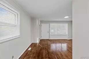 9725 Medford Dr, Riverview, MO 63136 - Photo 7