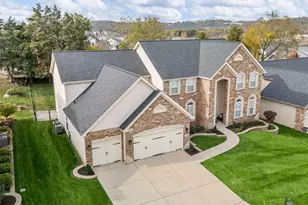 22 Fall Flower Ct, Eureka, MO 63025 - Photo 3