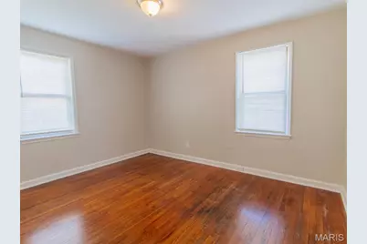 5601 Leverette Avenue, Jennings, MO 63136 - Photo 9