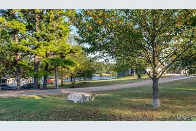 421 Lake Shore Drive, Saint Clair, MO 63077 - Photo 35