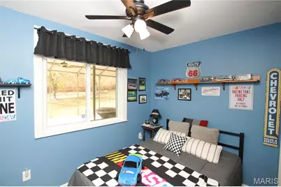 421 Lake Shore Drive, Saint Clair, MO 63077 - Photo 25