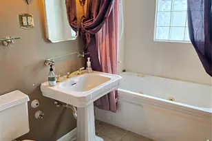 14 N Kingshighway Blvd, Saint Louis, MO 63108 - Photo 17