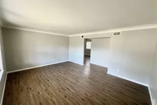 11160 Landseer Dr, Saint Louis, MO 63136 - Photo 5