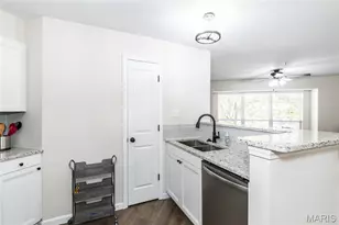 1622 Forest Springs Ln, Ballwin, MO 63021 - Photo 7