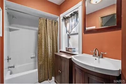 7484 Stratford Avenue, Saint Louis, MO 63130 - Photo 23