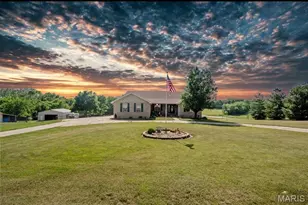 11 Sherman Dr, Elsberry, MO 63343 - Photo 1