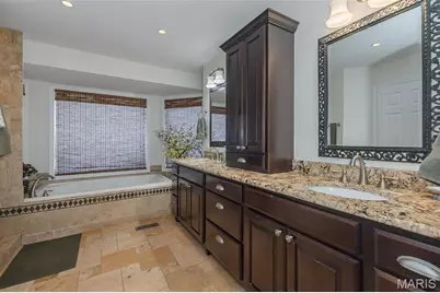2029 Brook Hill Lane, Chesterfield, MO 63017 - Photo 19