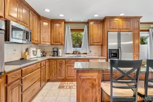 714 Camelot Estates Dr, Hillsboro, MO 63050 - Photo 9