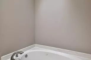 12725 Bennington Common Ln, Unincorporated, MO 63146 - Photo 11