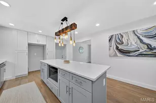 107 Falmouth Dr, Ballwin, MO 63011 - Photo 9