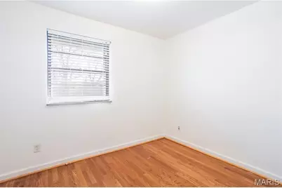 9855 Ione Lane, Saint Louis, MO 63123 - Photo 11