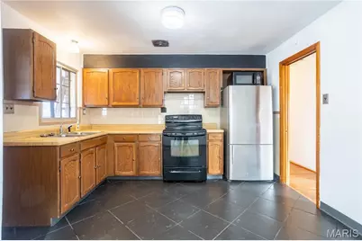 9855 Ione Lane, Saint Louis, MO 63123 - Photo 5