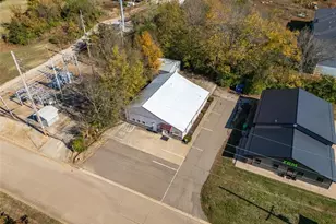 210 Hyler Dr, Farmington, MO 63640 - Photo 9