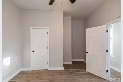 4142 E Penrose Street, Saint Louis, MO 63115 - Photo 15