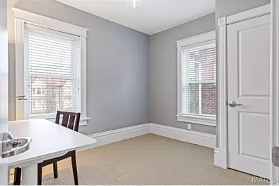 520 Rosedale Avenue #202, Saint Louis, MO 63112 - Photo 13