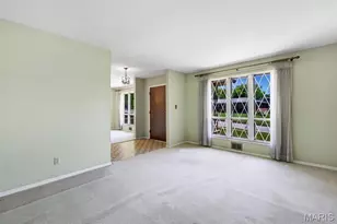 9243 Roger Lee Ln, Saint Louis, MO 63126 - Photo 9