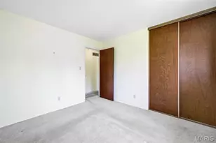 9243 Roger Lee Ln, Saint Louis, MO 63126 - Photo 27