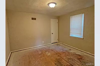 3904 Jane Avenue, Saint Ann, MO 63074 - Photo 9