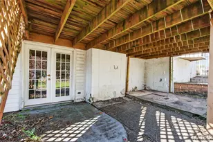 2202 White Cedar Ct, Chesterfield, MO 63017 - Photo 59