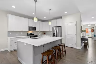 6205 Mackenzie Valley Court, Saint Louis, MO 63123 - Photo 3