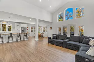 1903 Glenn Ct, Lake Sherwood, MO 63357 - Photo 7