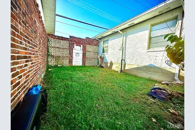 128 W Russell Street, Ironton, MO 63650 - Photo 7