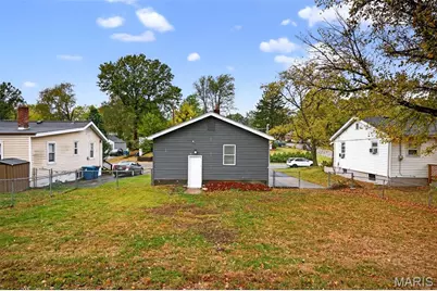 2242 Huntington Avenue, Overland, MO 63114 - Photo 23