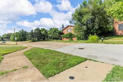5130 Labadie Avenue, Saint Louis, MO 63115 - Photo 31